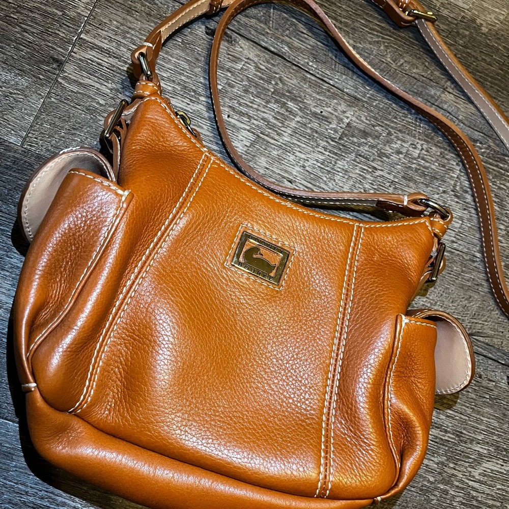 Vintage Dooney & Bourke Cognac Thick Leather with strap - Picture 2 of 6